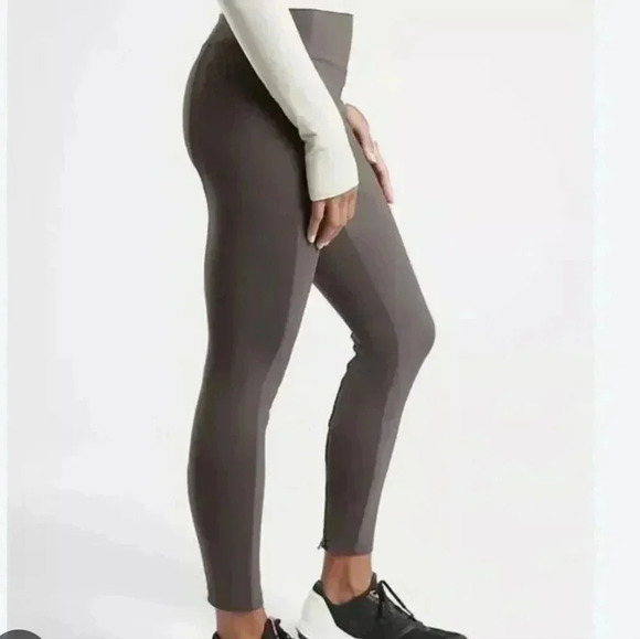 Athleta Headlands Hybrid Tight Pants Shale 2 - Picture 2 of 16